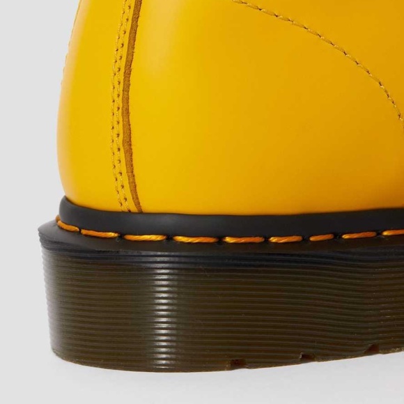 Dr. Martens Women's 1460 8-Eye Yellow Smooth Leather US 9 - Picture 9 of 14